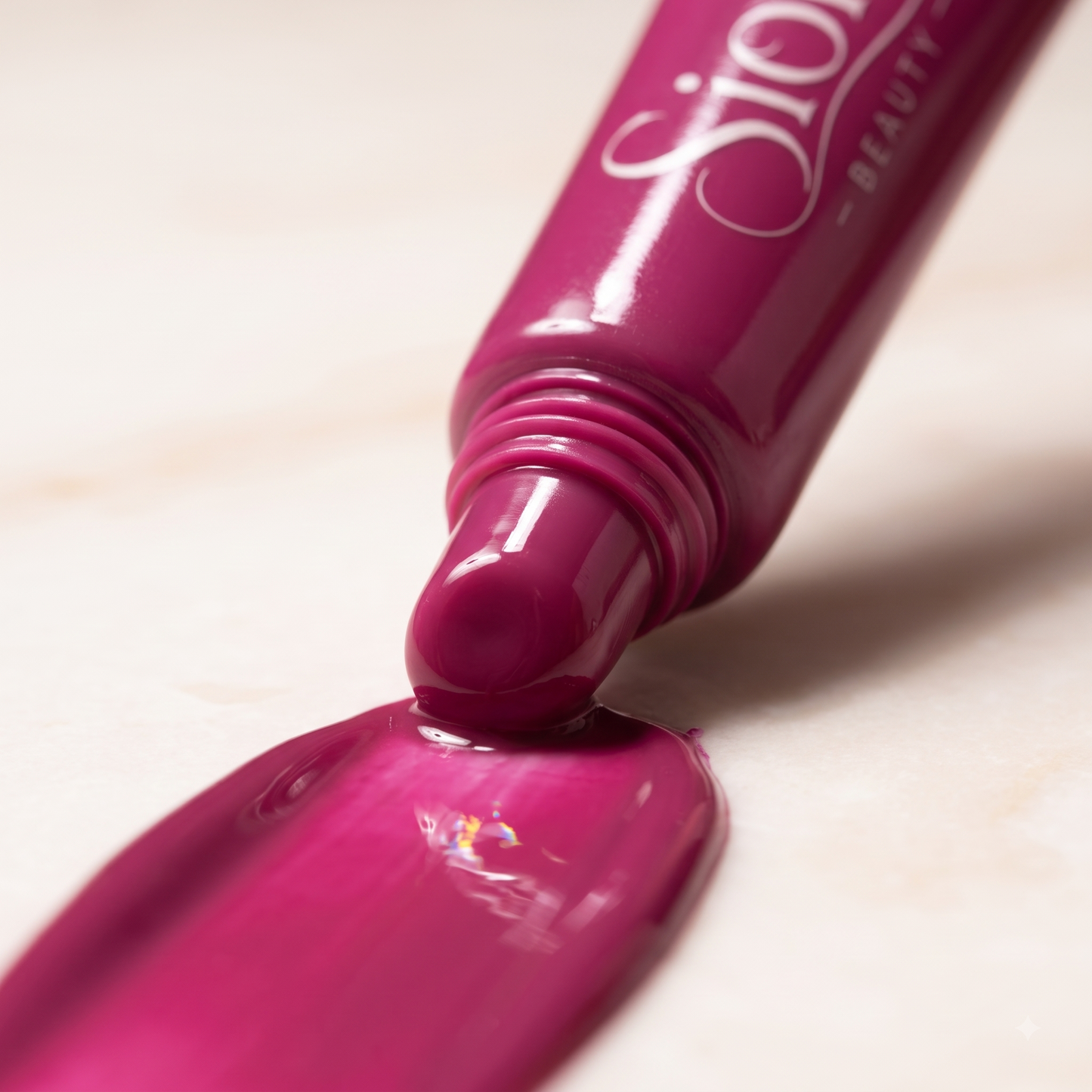 Sioré Beauty – The Ultimate Lip Finishing Glosser